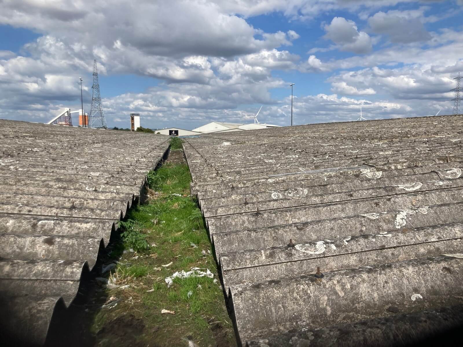 Gutter Cleaning – Before